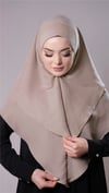 Bej Pratik Hazır Geçmeli Tesettür Eşarp Pamuk Caz Kumaş Çift Katlı Düz Hijab - Hürrem Bone 2303_12