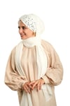 Beyaz Arkadan Bağlamalı Şal Şifon Pullu Pileli - Hürrem Bone 1910_42