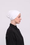 Beyaz Arkadan Bağlamalı Tesettür Bone Viskon Kumaş Dikişsiz Geçmeli Likralı İç Bone - Hürrem Bone 3010_42