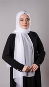 Beyaz Pratik Hazır Geçmeli Şal Şifon Kumaş Hijab Bone - Hürrem Bone 3009_42