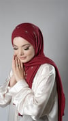 Bordo Pratik Hazır Geçmeli Tesettür Şal Örme Kumaş Taşlı Çiçek Desenli  - Hürrem Bone 2118C_16