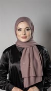 Gül Kurusu Pratik Hazır Geçmeli Tesettür Şal Örme Kumaş Taşlı Çiçek Desenli  - Hürrem Bone 2118C_18