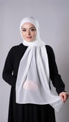 Krem Pratik Hazır Geçmeli Şal Şifon Kumaş Hijab Bone - Hürrem Bone 3009_40