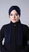 Lacivert Pratik Hazır Geçmeli Tesettür Bone Sandy Kumaş Atkılı  - Hürrem Bone 2204_02