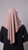 Pudra Pratik Hazır Geçmeli Tesettür Eşarp Sandy Kumaş Yırtmaçlı Düz Hijab - Hürrem Bone 2310_06