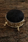 Siyah Eşarp Şal İğnedanlık Kadife Gold Ayaklı - Hürrem Bone 5003_01