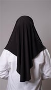 Siyah Pratik Hazır Geçmeli Tesettür Eşarp Sandy Kumaş Yırtmaçlı Düz Hijab - Hürrem Bone 2310_01