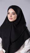 Siyah Pratik Hazır Geçmeli Tesettür Eşarp Pamuk Caz Kumaş Çift Katlı Çapraz Hijab - Hürrem Bone 2304_01