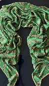 LV PLİSELİ YEŞİL İPEK ŞAL