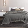 Vagonik Piramit Çift Kişilik Yatak Örtüsü 200 X 230 Cm Pike Pamuklu Koltuk Kanepe Örtüsü Püsküllü - Siyah
