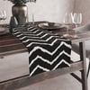 Vagonik Siyah Zigzag Desenli Dijital Baskılı Runner 140x40 cm