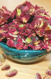 Gül Yapraklı Antep Fıstıklı Lokum (500 Gr.)
