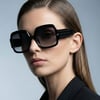 Philipp Plein First Lady Dubai SPP038 0700 56-20 Kadın Güneş Gözlüğü – Siyah Kare Çerçeve