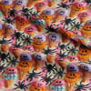 3 Boyutlu Pembe Zeminde Sevimli Halloween Dondurmaları ve Örümcekler Desenli Dijital Baskılı Kumaş