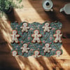Çiçekli Zencefil Kurabiyenin Masal Adımı – 3D Gingerbread Dijital Baskılı Kumaş