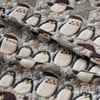 Örgü Penguenlerin Işıltılı Kış Rüyası – 3D Yılbaşı Dijital Baskılı Kumaş