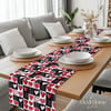 Patchwork Karelerde Fırça Kalplerin Aşk Ritmi Dijital Baskılı Kumaş