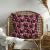 Pembe Peluş Zeminde Leopar Kalpler Dijital Baskılı Kumaş