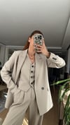 BEJ ÇİZGİLİ YELEKLİ PİLE DETAY PALAZZO OVERSİZE CEKET TAKIM ELBİSE 