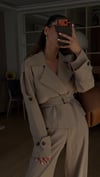 Bej  Kısa Trençkot Kemerli Pantolon Takım 