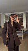 Bel Kemerli Kahve Takım Elbise 