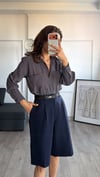 BERMUDA KEMERLİ PİLELİ LACİVERT ŞORT