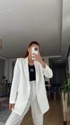 BEYAZ  PİLE DETAY BORU PAÇA OVERSİZE CEKET TAKIM ELBİSE 