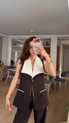Kahve Garnili Geniş Yaka  Takım 