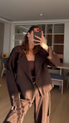 Kahve Kısa Trençkot Kemerli Pantolon Takım 