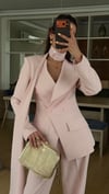 Pudra Pembe  Belden Oturtma Ceket Palazzo Takım Şal Aksesuarlı 