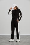 Sortie CollectionKAPŞONLU CROP SWEAT Siyah