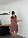 ART YAKA DETAYLI GÜL KURUSU ELBİSE