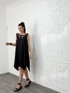 ART YAKA DETAYLI SİYAH ELBİSE