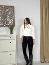 BARİ BASKI DETALI KAPŞONLU BEYAZ SWEAT