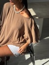 BEZY ASİMETRİK NATURAL BİSKÜVİ BLUZ