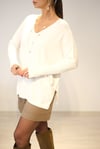 FAYE V YAKA MERSERİZE KEMİK BLUZ