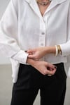 MARSİLYA KOL DETAYLI BEYAZ GÖMLEK