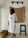 SUYETO BEYAZ KAFTAN ELBİSE
