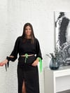 TASEMA NEON DETAYLI SİYAH BLUZ