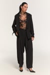 VOGUE KEMER DETAYLI SİYAH BLAZER
