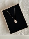 Çelik Gold Beyaz Sedefli Oval Kolye (46 Cm)