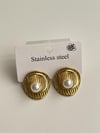 Çelik Gold İncili Midye Küpe (2.10 Cm)