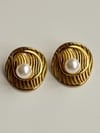 Çelik Gold İncili Midye Küpe (2.10 Cm)