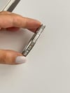 Çelik Gümüş Renk Baget Taşlı Kelepçe Bileklik (6.5 Cm)