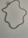 Çelik Gümüş Renk Baget Taşlı Kolye (43 Cm)