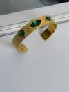 Çelik Zümrüt Yeşili Taşlı Kelepçe Bileklik 