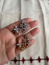 Gümüş Renk Baget Taşlı Broş (4 Cm)