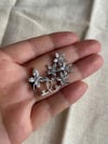 Gümüş Renk Baget Taşlı Broş (4 Cm)