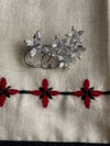 Gümüş Renk Baget Taşlı Broş (4 Cm)