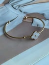 Özel Kaplama Beyaz Van Cleef Minimal Kelepçe Bileklik 